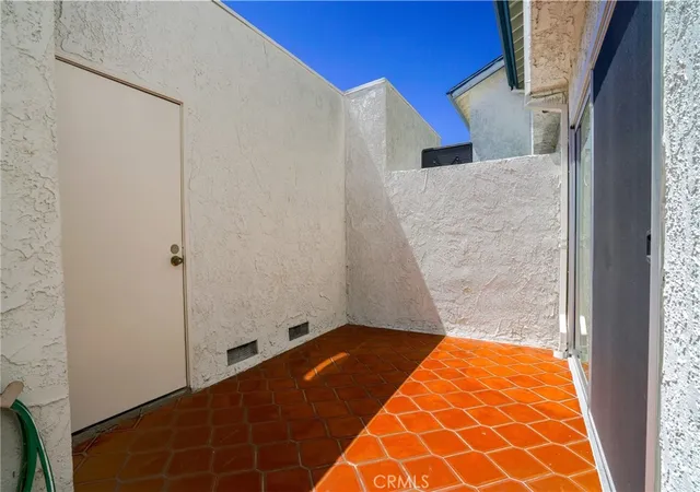 Photo 4 of Sale Pending at 19231 Sherman Way #25, Reseda, CA 91335 | MLS# SR26125569 | Listing updated on 2026-09-30