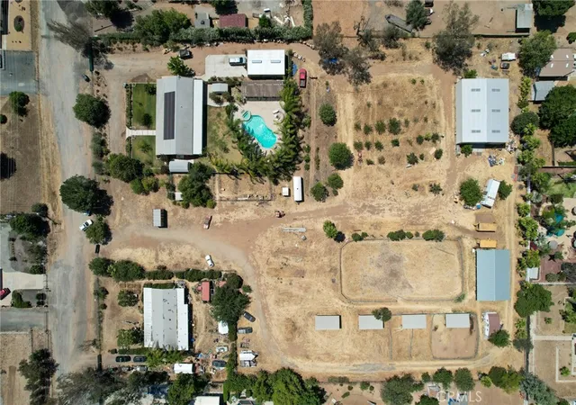 Photo 3 of Single family home for sale at 21360 Como, Wildomar, CA 92595 | MLS# OC26125300 | Listing updated on 2026-09-25