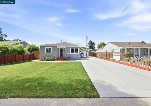 Photo 4 of Sale Pending at 3021 Georgia St, Vallejo, CA 94591 | MLS# 41137704 | Listing updated on 2026-09-16