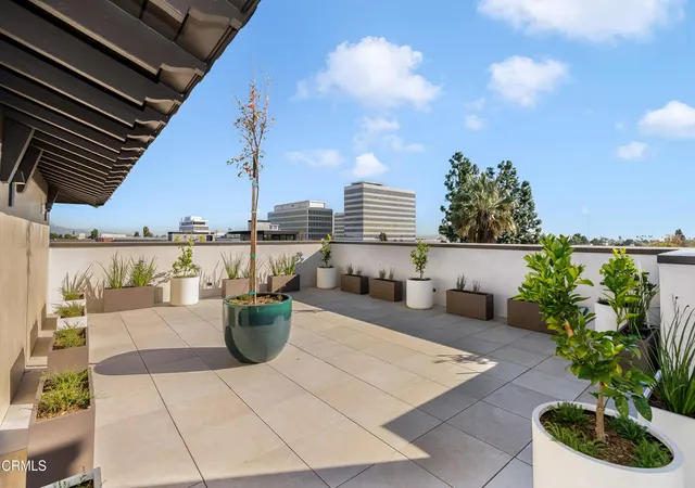 Homes for sale in Pasadena, CA | 139 S Oak Knoll Ave #104, Pasadena, CA 91101 | MLS# P1-27532