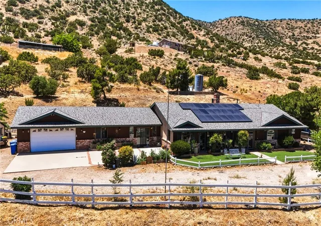 1st image of 1661 Twin Butte, Palmdale, CA 93551 | MLS# SR26124532