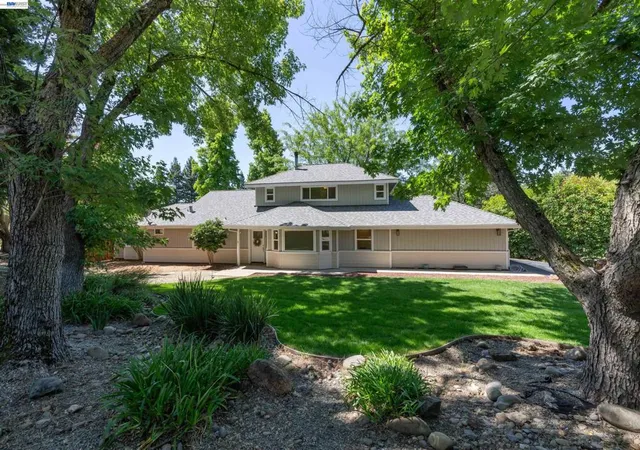 Homes for sale in Cameron Park, CA | 3632 Ravenwood Ln, Cameron Park, CA 95682 | MLS# 41137711