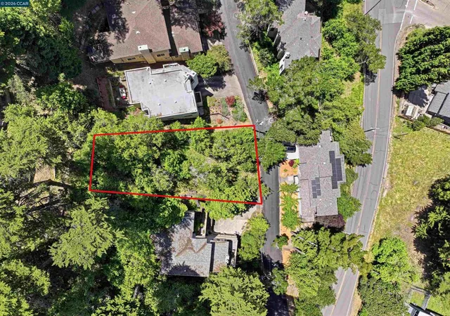 1st image of 6690 Gunn Dr, Oakland, CA 94611 | MLS# 41137710