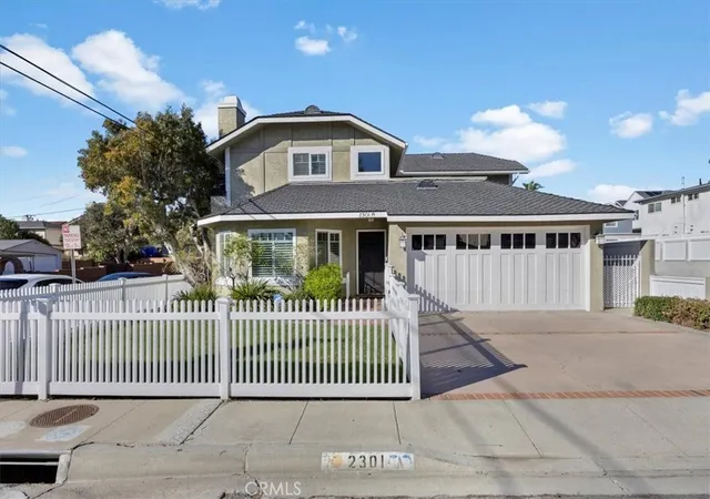 3rd image of 2301 Marshallfield #A, Redondo Beach, CA 90278 | MLS# SB26125754