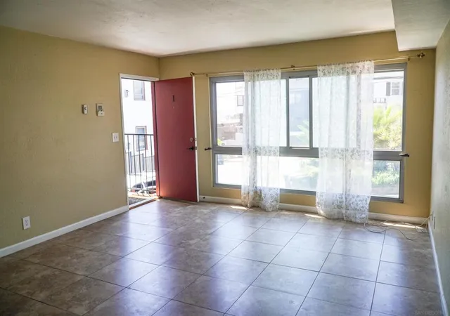 4th image of 2127 Front St, San Diego, CA 92101 | MLS# 260013953SD