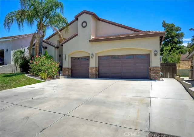 Photo 2 of Single family home for sale at 30896 Emperor, Canyon Lake, CA 92587 | MLS# SW26115403 | Listing updated on 2026-10-05