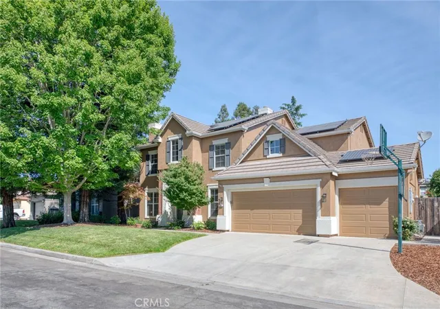 3rd image of 2612 E Shea Dr, Fresno, CA 93720 | MLS# FR26124530