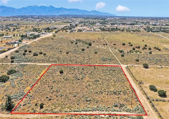 Photo 2 of Sale Pending at 1 Buffalo Rd, Oak Hills, CA 92344 | MLS# HD26125476 | Listing updated on 2026-10-01