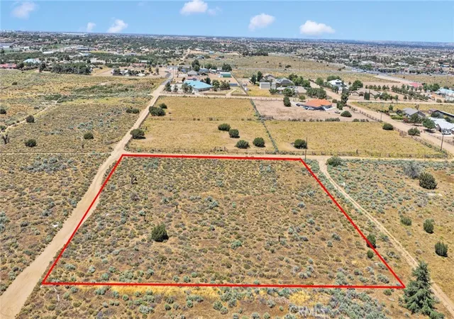 Photo 3 of Sale Pending at 1 Buffalo Rd, Oak Hills, CA 92344 | MLS# HD26125476 | Listing updated on 2026-10-01