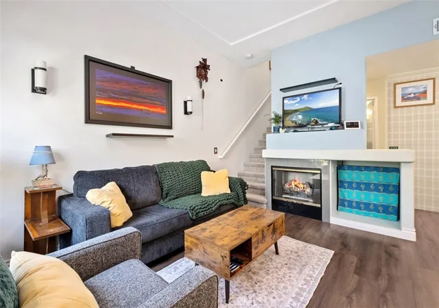 Photo 2 of Townhouse for sale at 67 Carlsbad, Aliso Viejo, CA 92656 | MLS# OC26124330 | Listing updated on 2026-10-12