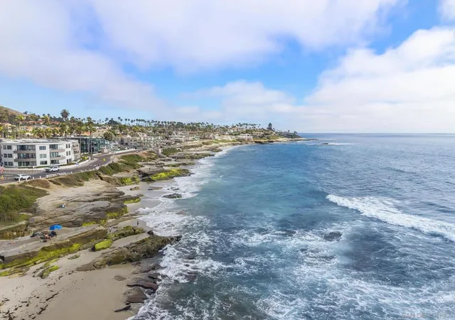 Homes for sale in La Jolla, CA | 404 Bonair St, La Jolla, CA 92037 | MLS# 260013959SD