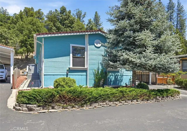 Photo 2 of Manufactured home for sale at 39737 Road 274 #34, Bass Lake, CA 93604 | MLS# FR26125867 | Listing updated on 2026-09-22