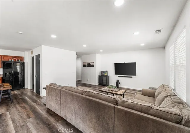 5th image of 6551 Verdon St, Palmdale, CA 93552 | MLS# SR26125538