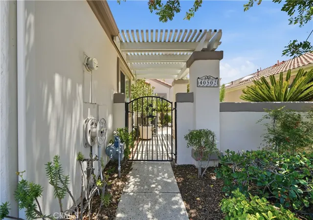 Photo 3 of Single family home for sale at 40502 Via Amapola, Murrieta, CA 92562 | MLS# SW26125898 | Listing updated on 2026-10-05