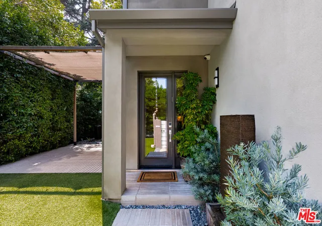 Homes for sale in Studio City, CA | 4065 Kraft Ave, Studio City, CA 91604 | MLS# 26845315
