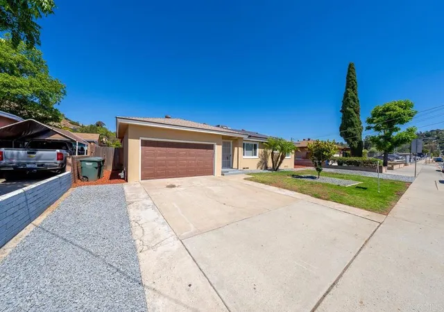 Photo 2 of Sale Pending at 943 S Anza St, El Cajon, CA 92020 | MLS# PTP2604438 | Listing updated on 2026-06-18