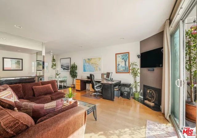 5th image of 4242 Stansbury Ave #116, Sherman Oaks, CA 91423 | MLS# 26844753