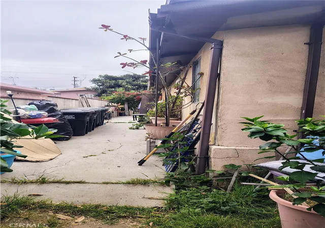 Photo 3 of Sale Pending at 4225 Folsom, East Los Angeles, CA 90063 | MLS# DW26125933 | Listing updated on 2026-10-30