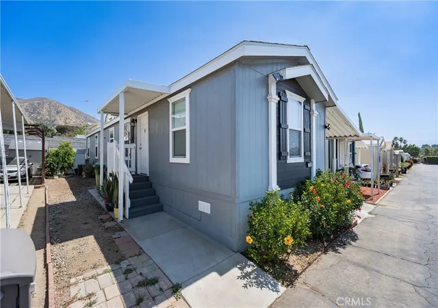 Homes for sale in Sylmar, CA | 16079 Yarnell St #B20, Sylmar, CA 91342 | MLS# SR26125970