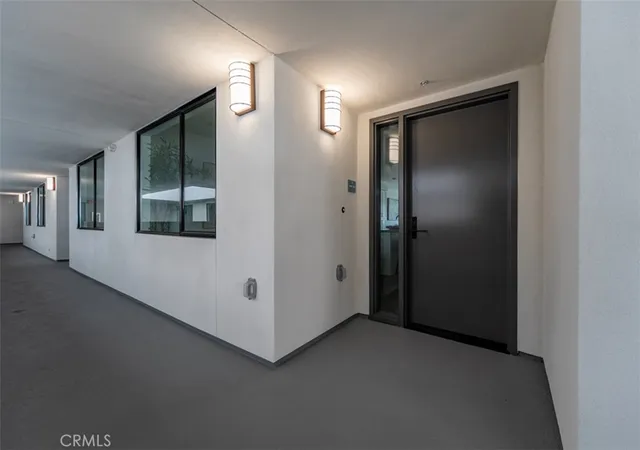 Listing Photo 3 - Condo for sale in building located at 24722 Del Prado, Dana Point, CA 92629 - Unit #302