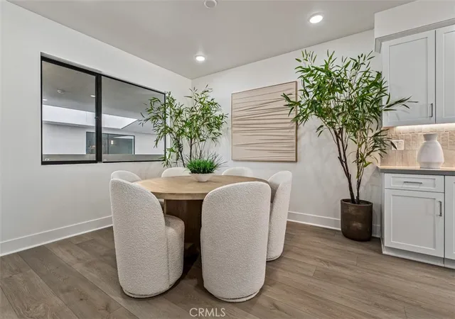 Listing Photo 5 - Condo for sale in building located at 24722 Del Prado, Dana Point, CA 92629 - Unit #302