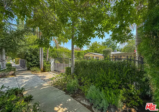 Photo 3 of Single family home for sale at 5236 Lennox Ave, Sherman Oaks, CA 91401 | MLS# 26844893 | Listing updated on 2026-09-25