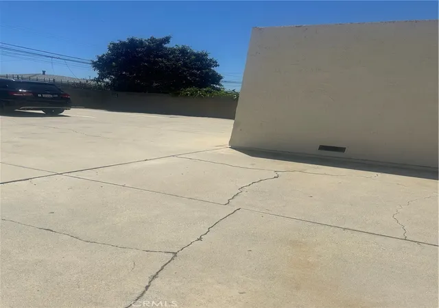 Photo 3 of Multi family home for sale at 7782 Newman Ave, Huntington Beach, CA 92647 | MLS# WS26096902 | Listing updated on 2026-10-02