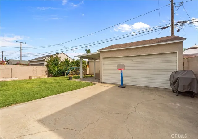 Homes for sale in Lakewood, CA | 2902 Loomis, Lakewood, CA 90712 | MLS# PW26117228