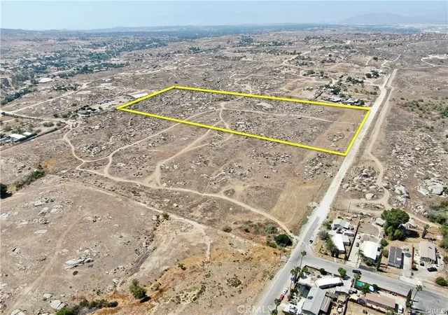 20th image of 19 Lukens, Perris, CA 92570 | MLS# TR26126022