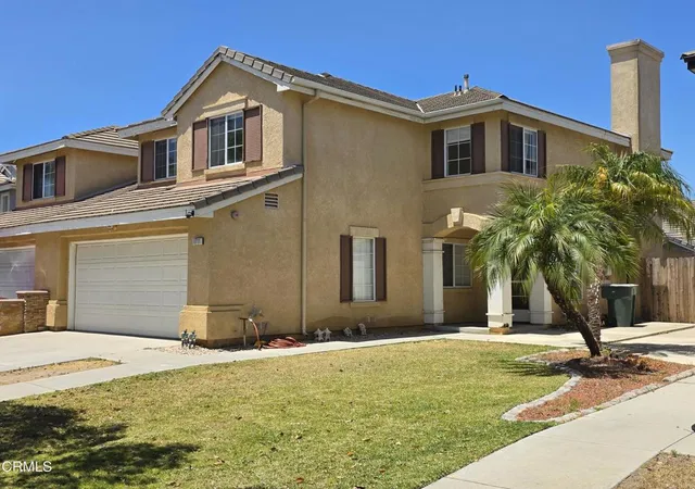 Photo 1 of Single family home for sale at 1711 Florentina Dr, Oxnard, CA 93030 | MLS# V1-36906 | Listing updated on 2026-09-28