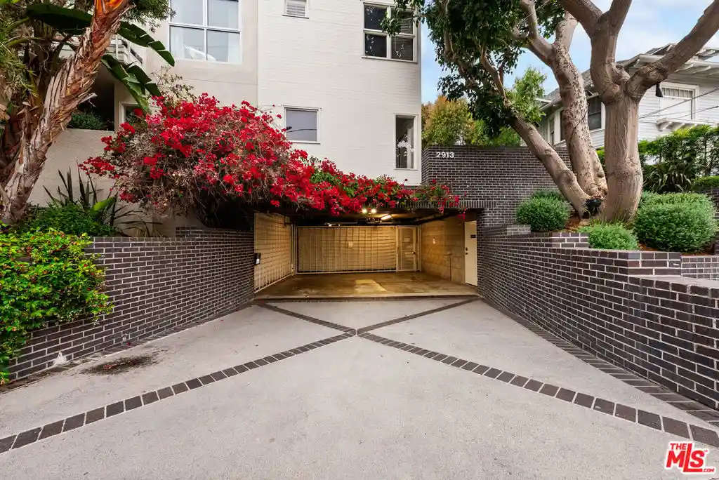 Listing Photo 26 - Condo for sale in 2913 3Rd St located at 2913 3Rd St, Santa Monica, CA 90405 - Unit #304
