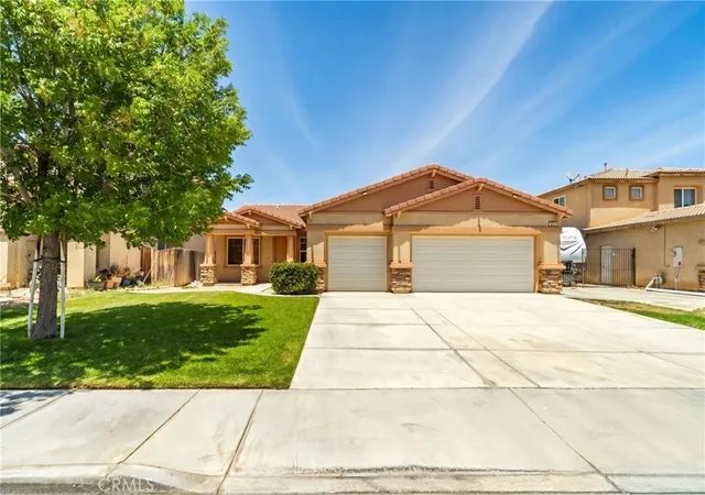 Photo 2 of Sale Pending at 3055 Summer Breeze, Rosamond, CA 93560 | MLS# SR26126051 | Listing updated on 2026-09-22