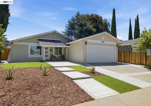 Photo 3 of Sale Pending at 236 Arbor Valley Dr, San Jose, CA 95119 | MLS# 41137747 | Listing updated on 2026-06-29