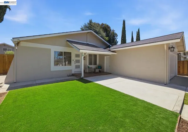 Photo 4 of Sale Pending at 236 Arbor Valley Dr, San Jose, CA 95119 | MLS# 41137747 | Listing updated on 2026-06-29