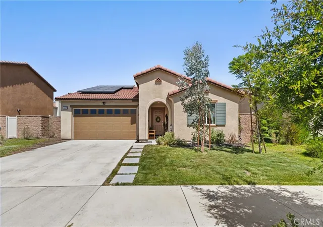Homes for sale in Hemet, CA | 1234 Universal Wy, Hemet, CA 92543 | MLS# SW26125562