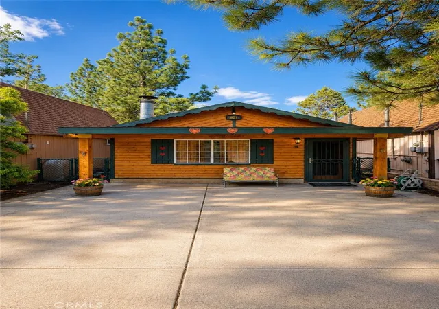 Homes for sale in Sugarloaf, CA | 601 San Bernardino, Sugarloaf, CA 92386 | MLS# CV26125924
