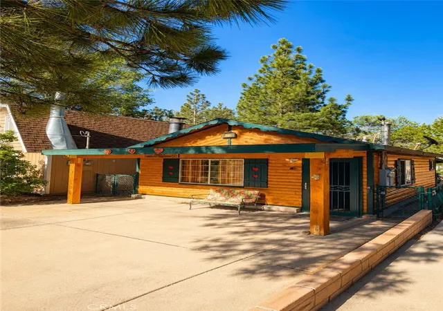 Homes for sale in Sugarloaf, CA | 601 San Bernardino, Sugarloaf, CA 92386 | MLS# CV26125924