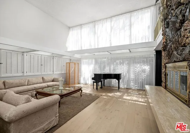 Photo 1 of Mansion for sale at 6505 S Halm Ave, Los Angeles, CA 90056 | MLS# 26844465 | Listing updated on 2026-09-06