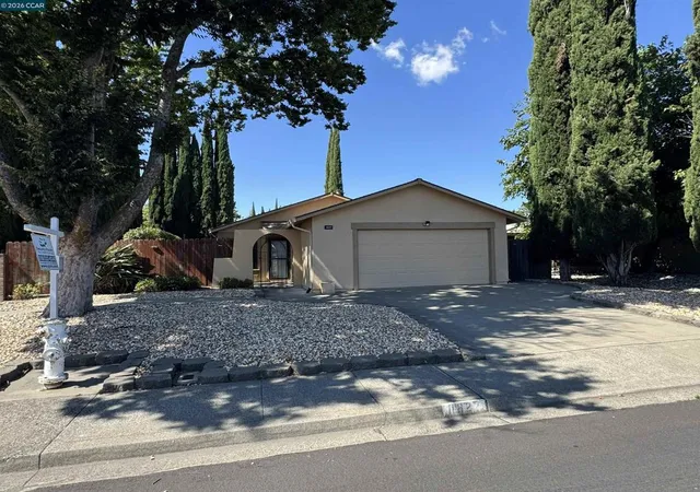 Homes for sale in Vacaville, CA | 1827 Alamo Dr, Vacaville, CA 95687 | MLS# 41137759