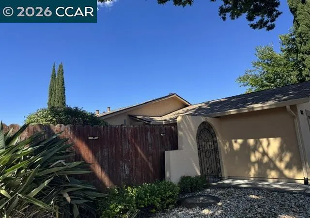 Homes for sale in Vacaville, CA | 1827 Alamo Dr, Vacaville, CA 95687 | MLS# 41137759
