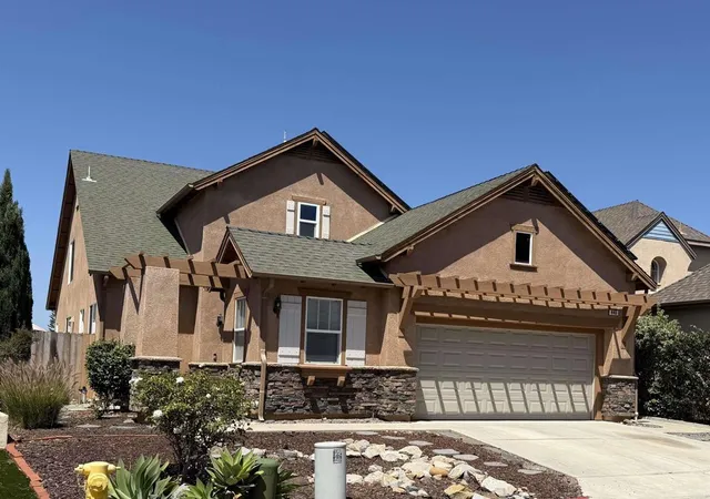 1st image of 445 Poets Square, Fallbrook, CA 92028 | MLS# NDP2605558