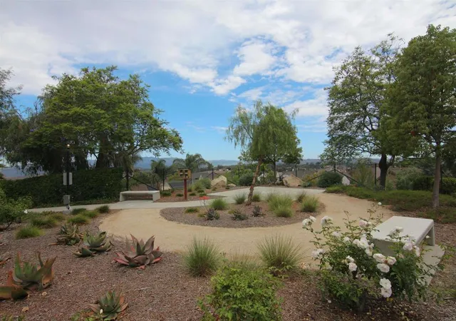 24th image of 445 Poets Square, Fallbrook, CA 92028 | MLS# NDP2605558