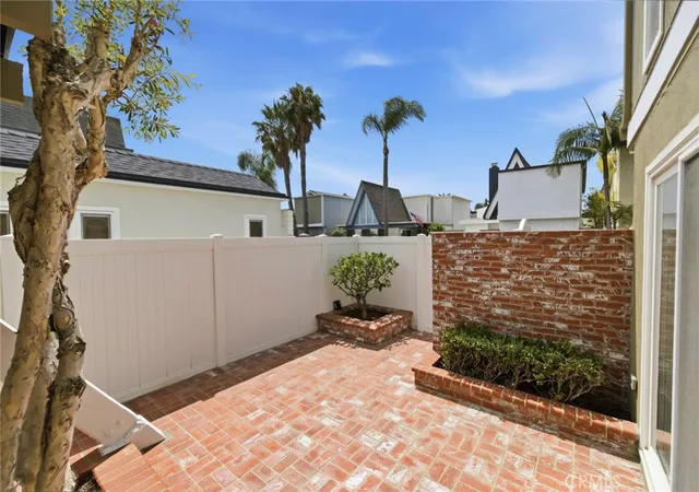 Photo 3 of Single family home for sale at 238 Walnut St, Newport Beach, CA 92663 | MLS# NP26125847 | Listing updated on 2026-09-30