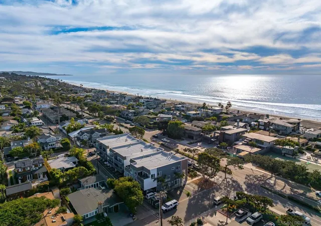 Homes for sale in Del Mar, CA | 2721 Camino Del Mar, Del Mar, CA 92014 | MLS# 260014000SD