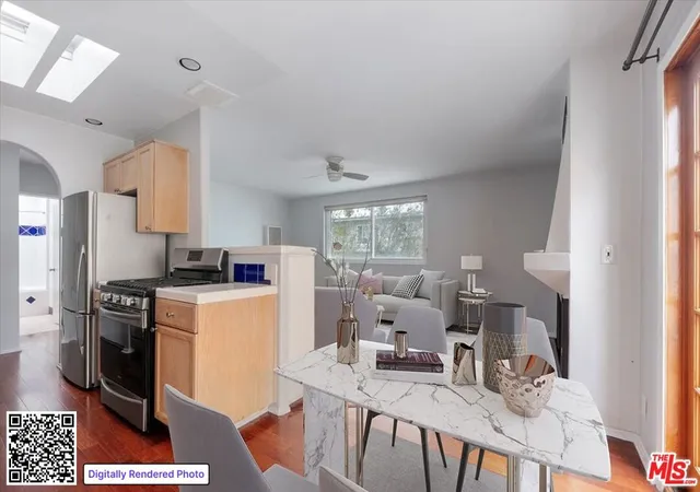 Homes for sale in Santa Monica, CA | 828 5th St #10, Santa Monica, CA 90403 | MLS# 26845099