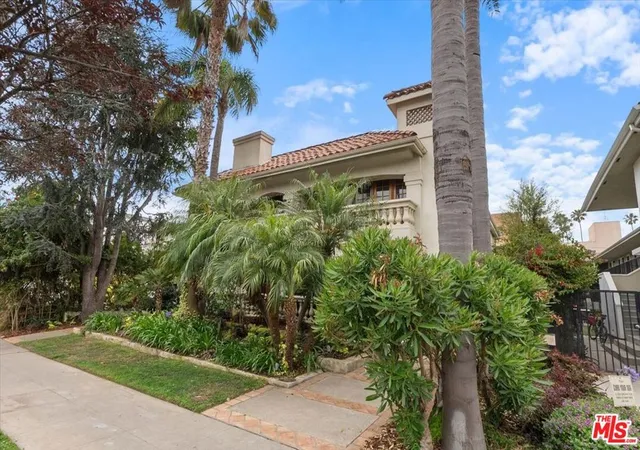 Homes for sale in Santa Monica, CA | 828 5th Street, Santa Monica, CA 90403 | Houzeo