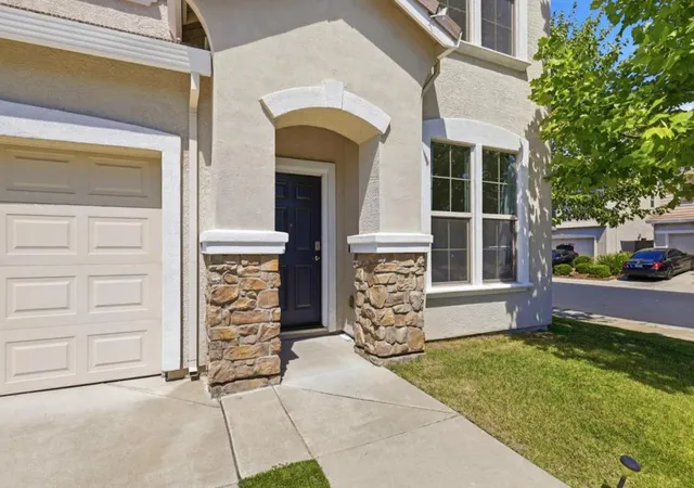 Photo 3 of Sale Pending at 3560 Trentino St, Roseville, CA 95747 | MLS# ML82050251 | Listing updated on 2026-10-07