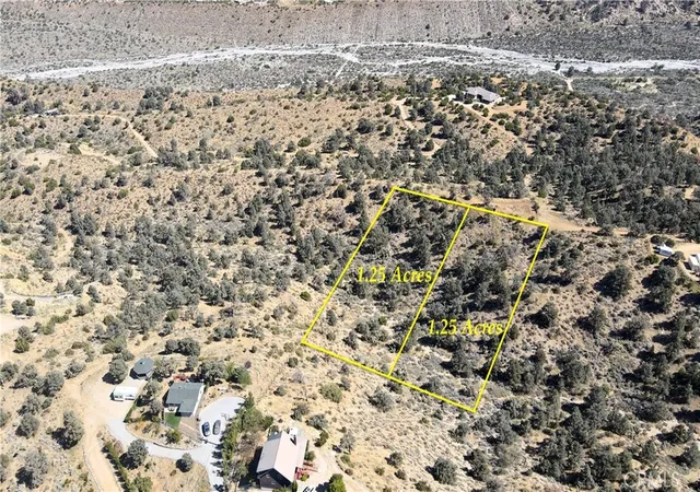 4th image of 7958 Homeridge Dr, Pinon Hills, CA 92372 | MLS# IG26126324