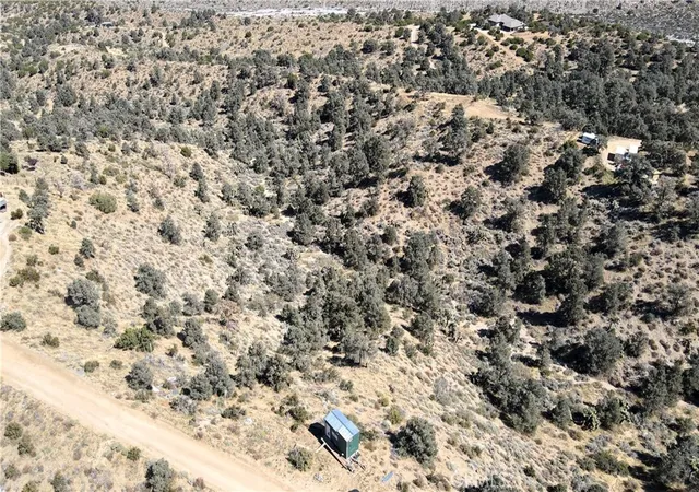 6th image of 7958 Homeridge Dr, Pinon Hills, CA 92372 | MLS# IG26126324