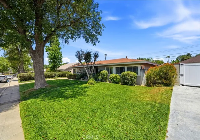 Homes for sale in Riverside, CA | 2803 Shenandoah, Riverside, CA 92506 | MLS# IV26126305